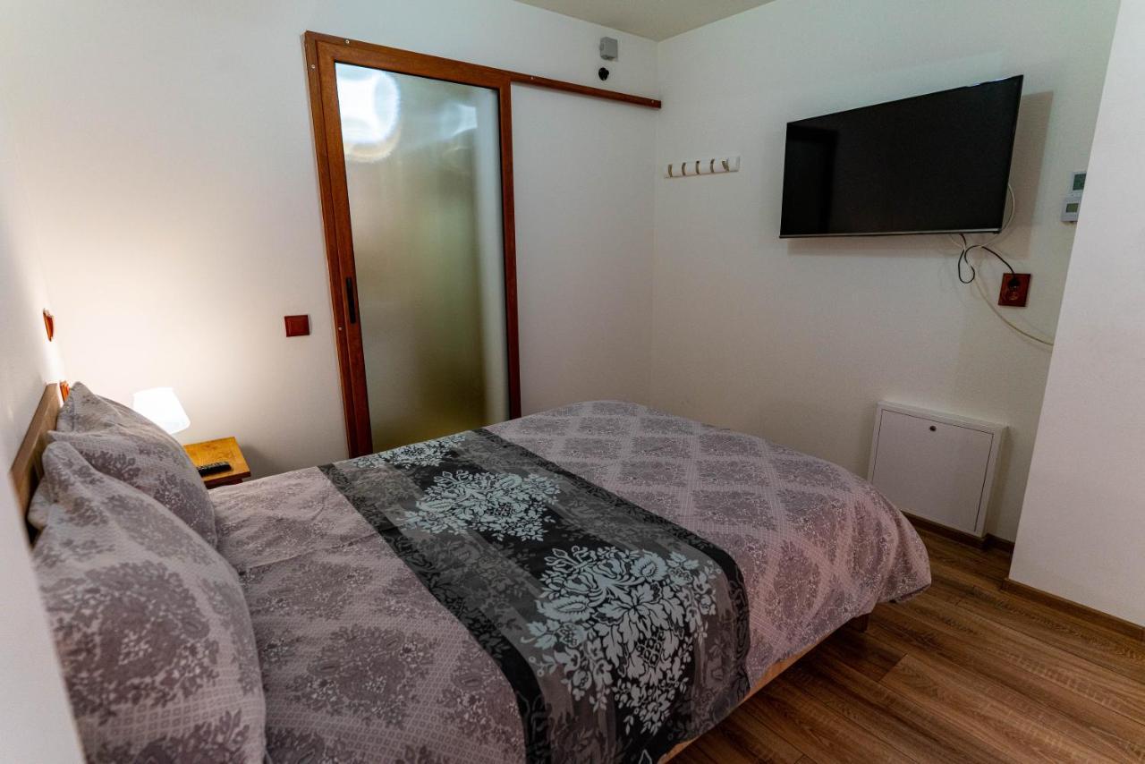 Apartament La Bebe 2 Beds Hunedoara Zewnętrze zdjęcie